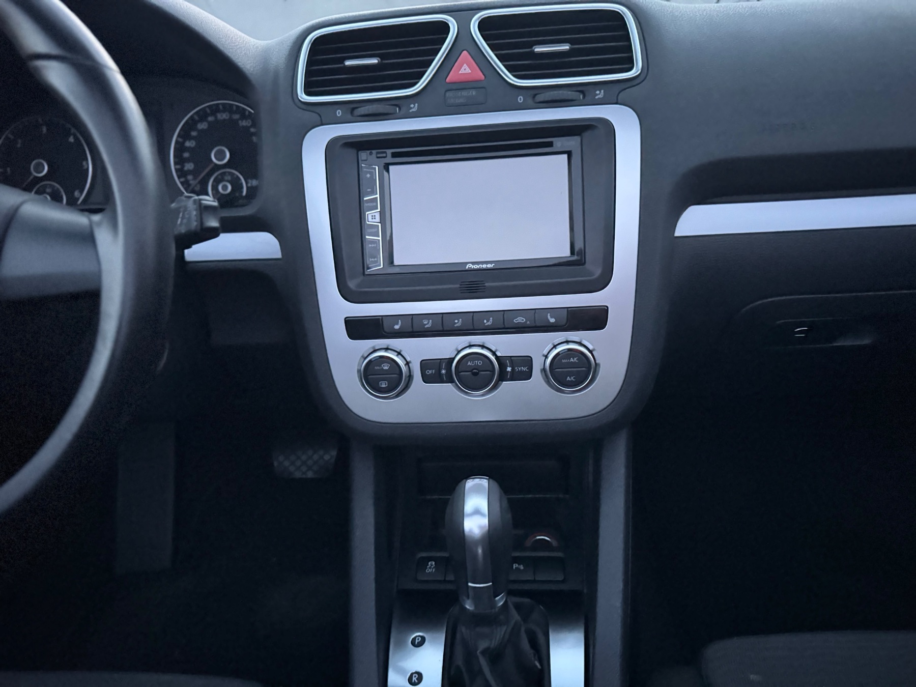 Volkswagen Eos 2.0TDI, poza 21 din 25