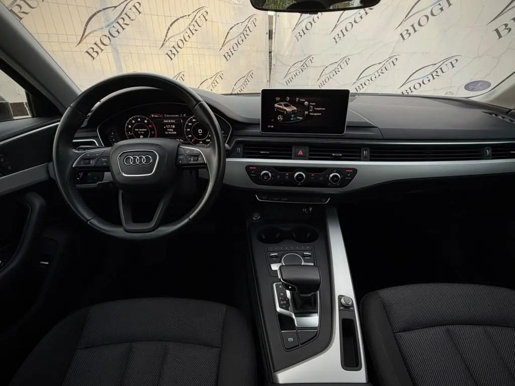 Audi A4 A4 2.0 TFSI ultra, poza 17 din 24