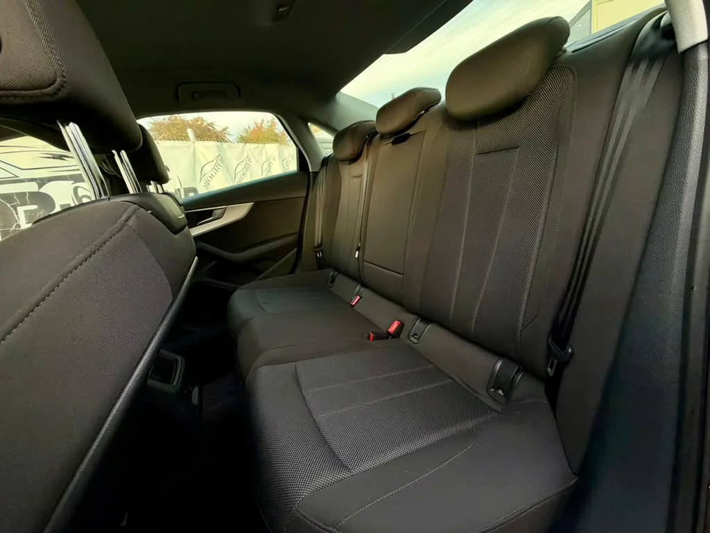 Audi A4 A4 2.0 TFSI ultra, poza 22 din 24